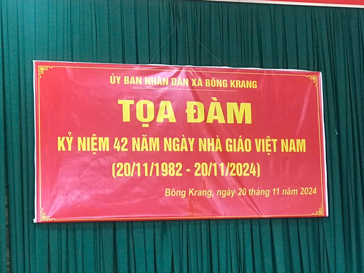 Sáng nay ngày 20/11/2024 tại Hội Trường UBND xã Bông Krang diễn ra chương trình hội nghị tọa đàm kỉ niệm 42 năm Ngày Nhà giáo việt nam 20/11/2024